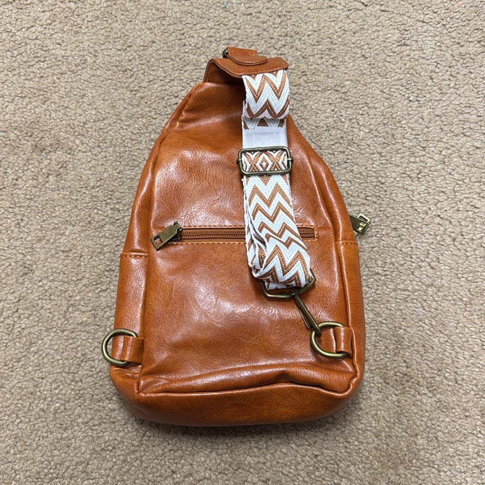 Brown crossbody bag. NWOT! - Picture 2 of 2
